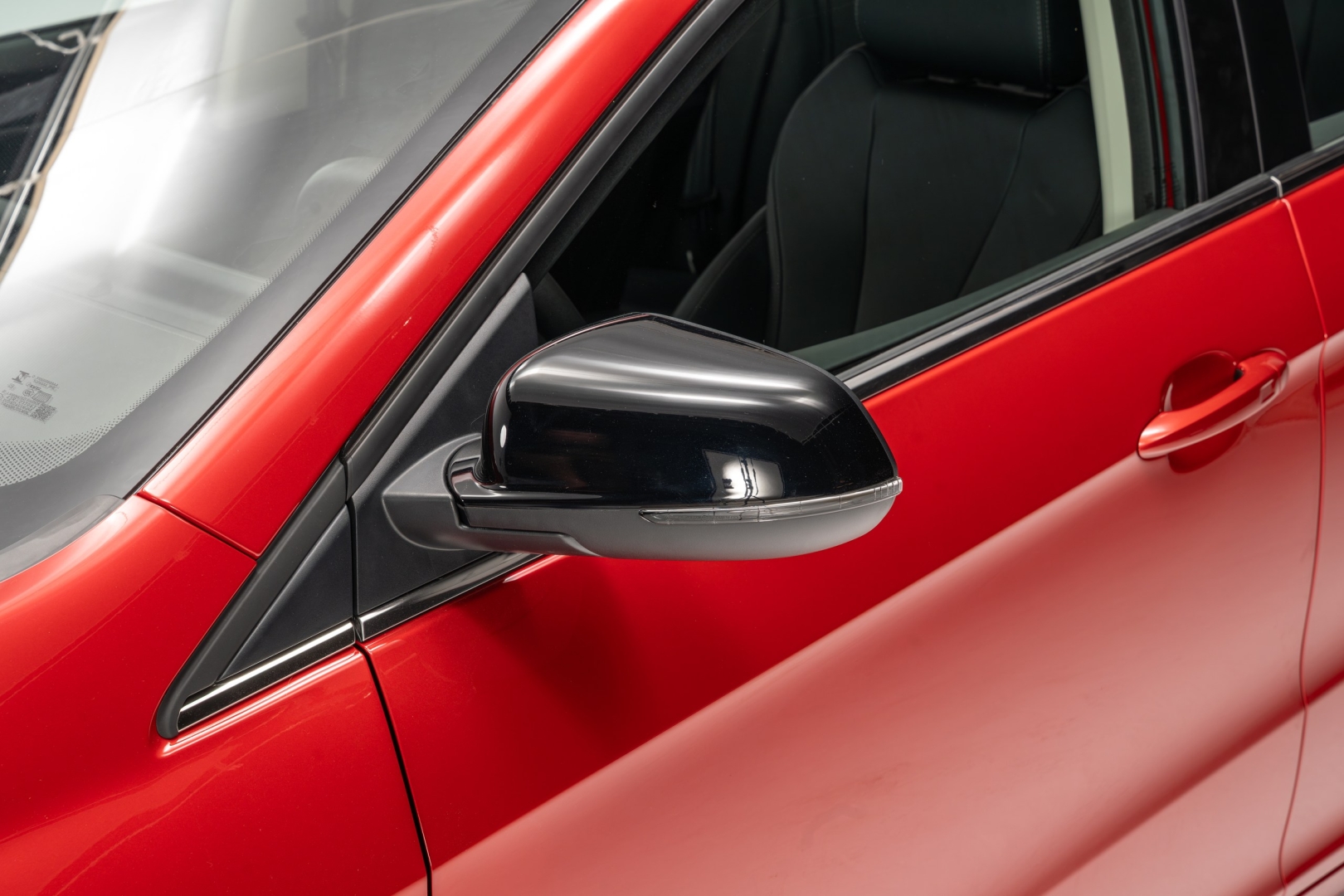 Электрорегулировка и обогрев боковых зеркал